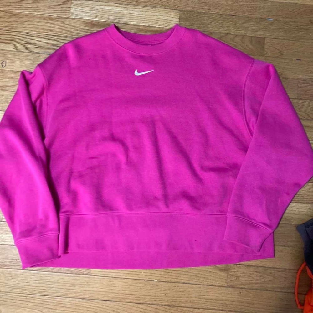 Nike sweatshirt